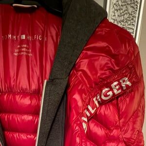 Tommy Hilfiger Women's packable Vibrant Red Puffer Coat